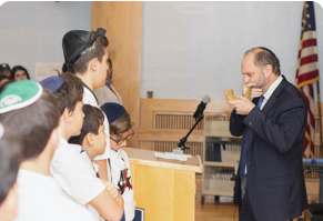 Ramaz Freshmen Hear the Shofar That Survived Auschwitz