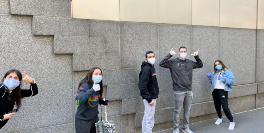 Students on line outside of the Ramaz Upper School building. 